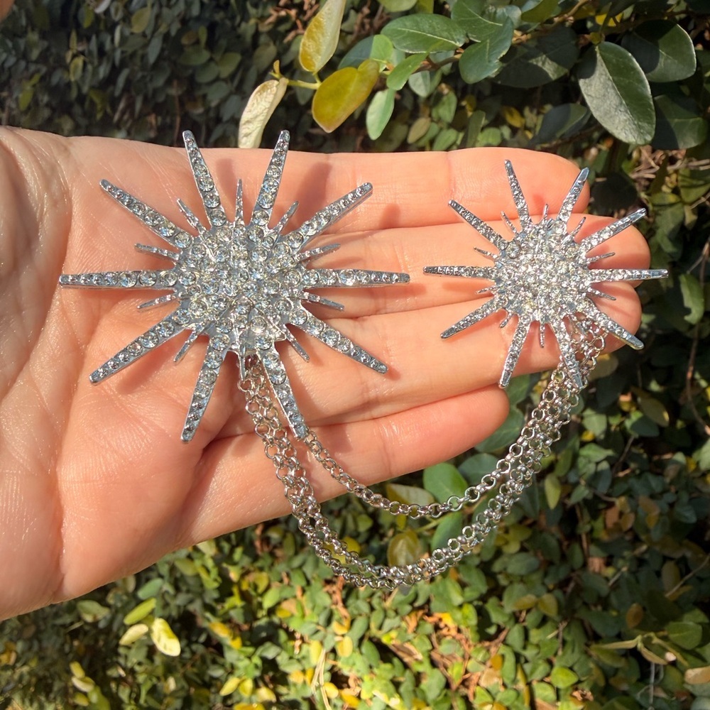 Silver Crystal Starburst Chain Brooch Pin - Picture 4 of 4